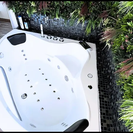 Le Passage Secret - Balneo Privee - Escapade A 2 アパート サン・クエンティン