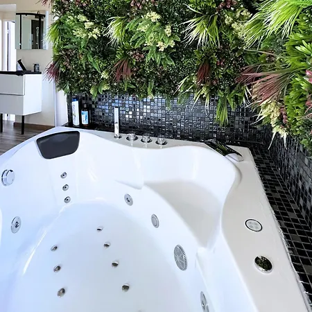 Le Passage Secret - Balnéo Privée - Escapade à 2 Apartamento Saint-Quentin (Aisne)